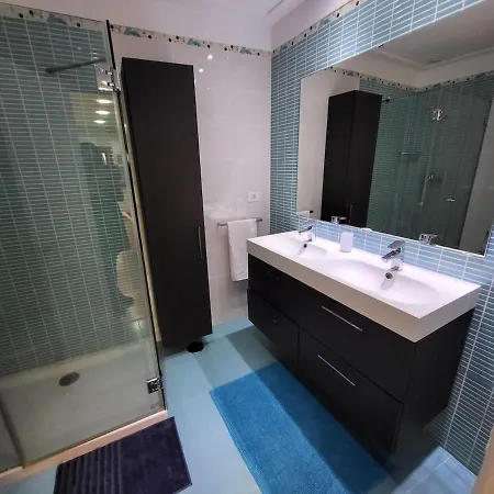 Casa Matele 3 Bed Арона